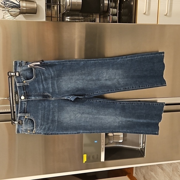 💕LIVERPOOL💕 Pamela Cropped Flare Jeans ~ Wystone 12/31 NWT - Picture 3 of 12